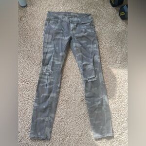 Womens/Juniors low rise camo jeans size 5